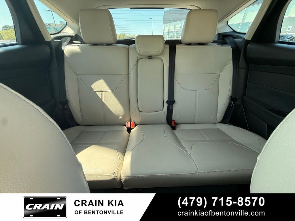 2018 Ford Focus Titanium - SUNROOF / CLEAN CARFAX / LOW MILES!