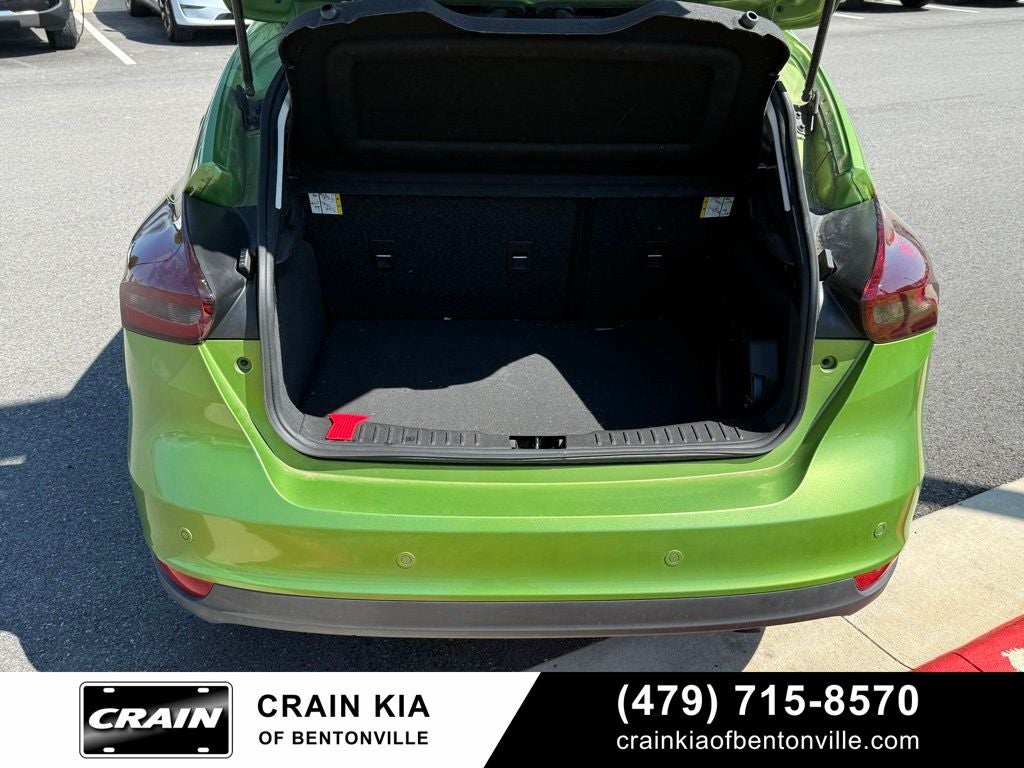 2018 Ford Focus Titanium - SUNROOF / CLEAN CARFAX / LOW MILES!