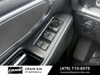 2025 Ford Expedition Platinum - 4WD / PANORAMIC SUNROOF / ONE OWNER