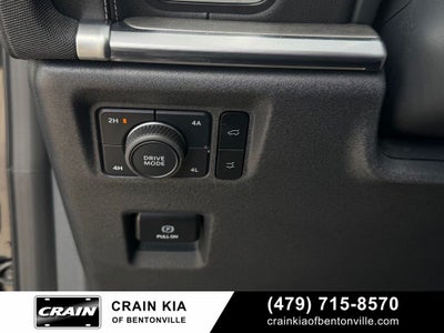 2025 Ford Expedition Platinum - 4WD / PANORAMIC SUNROOF / ONE OWNER