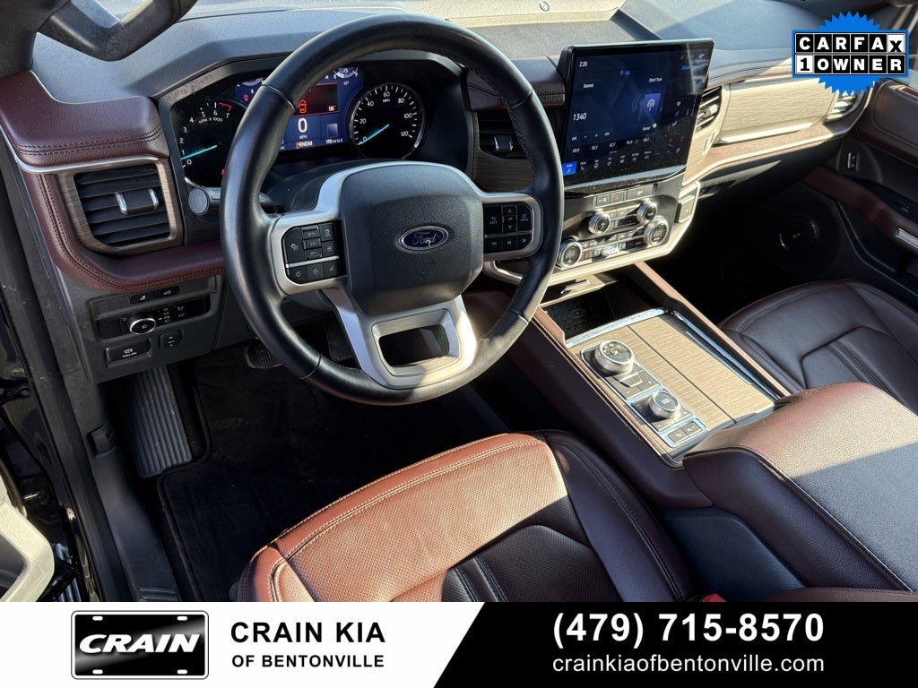 2024 Ford Expedition Limited - 4WD / PANORAMIC SUNROOF / CLEAN CARFAX / 1 OWNER