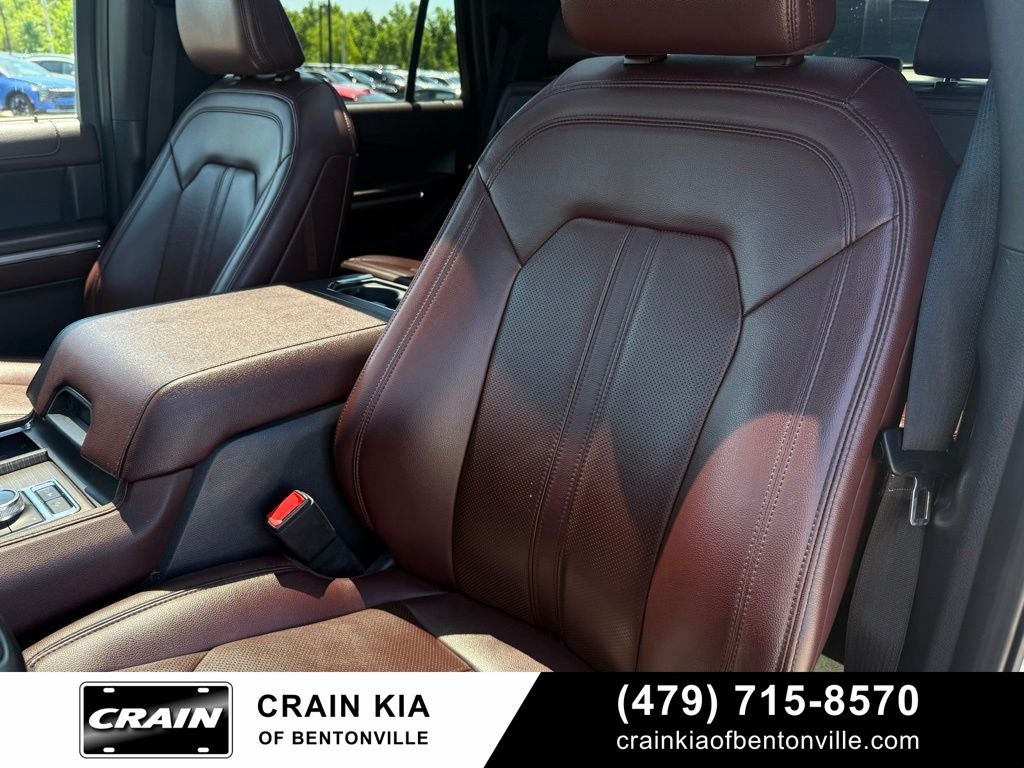 2024 Ford Expedition Limited - 4WD / PANORAMIC SUNROOF / CARFAX ONE OWNER