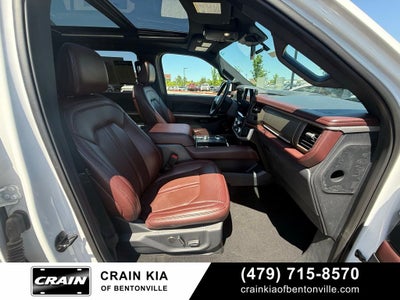 2024 Ford Expedition Limited - 4WD / PANORAMIC SUNROOF / CARFAX ONE OWNER