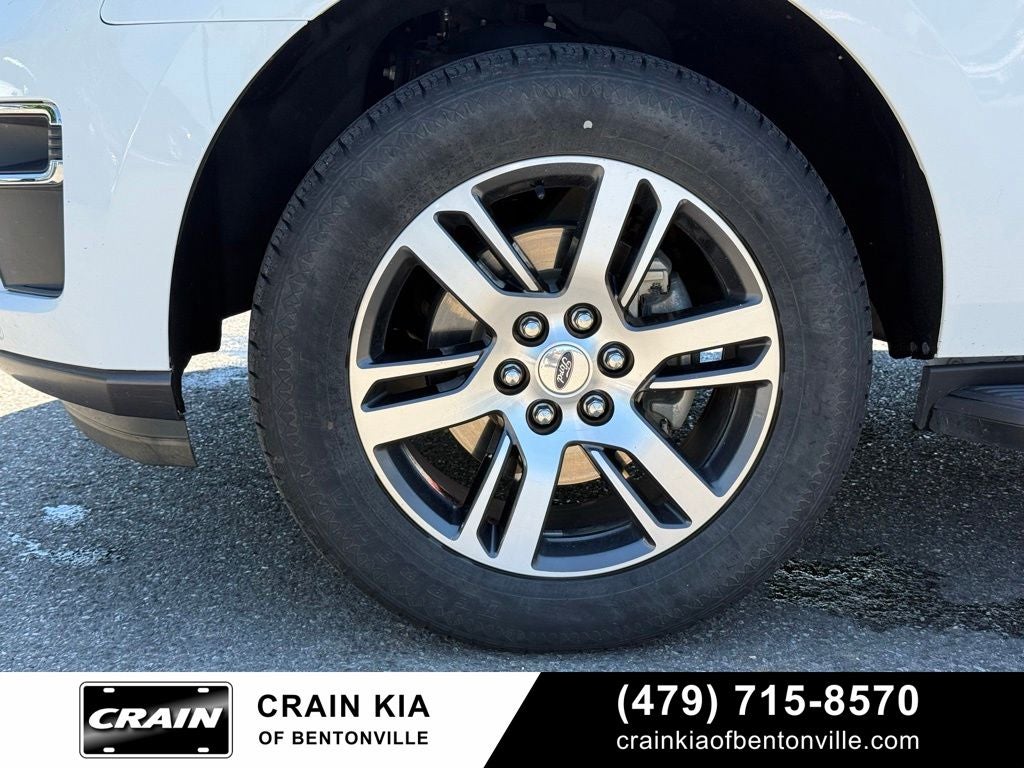 2024 Ford Expedition Limited - 4WD / PANORAMIC SUNROOF / CARFAX ONE OWNER