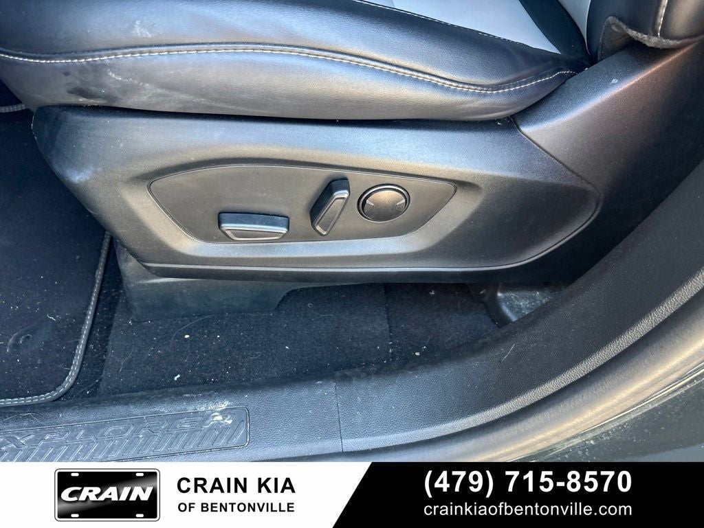 2024 Ford Explorer XLT - 4WD / CLEAN CARFAX / ONE OWNER