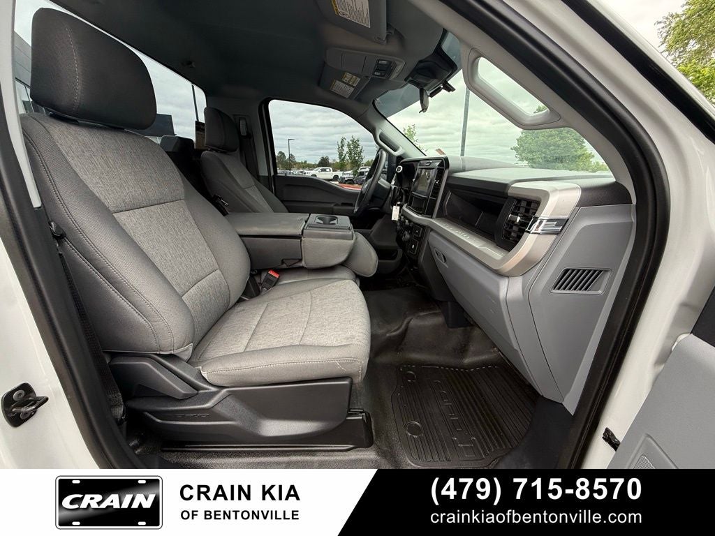 2026 Ford F-250SD XL - 4WD / CLEAN CARFAX / ONE OWNER