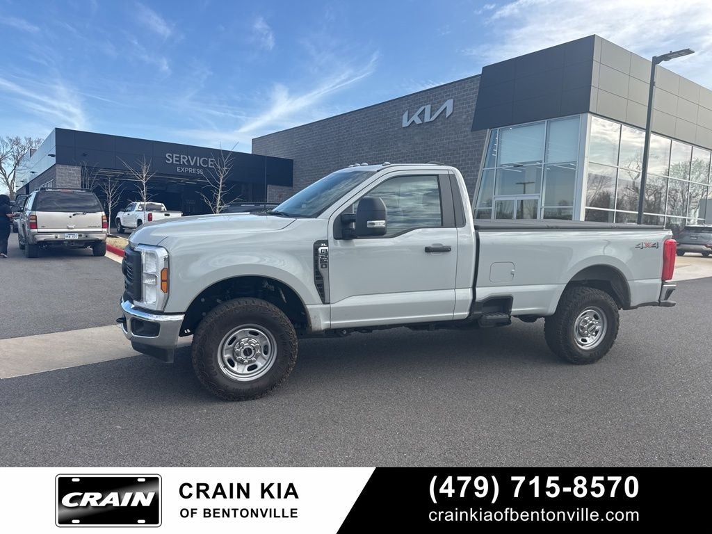 2026 Ford F-250SD XL - 4WD / CLEAN CARFAX / ONE OWNER