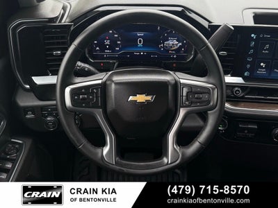 2025 Chevrolet Silverado 2500HD LT - 4WD / CLEAN CARFAX / ONE OWNER