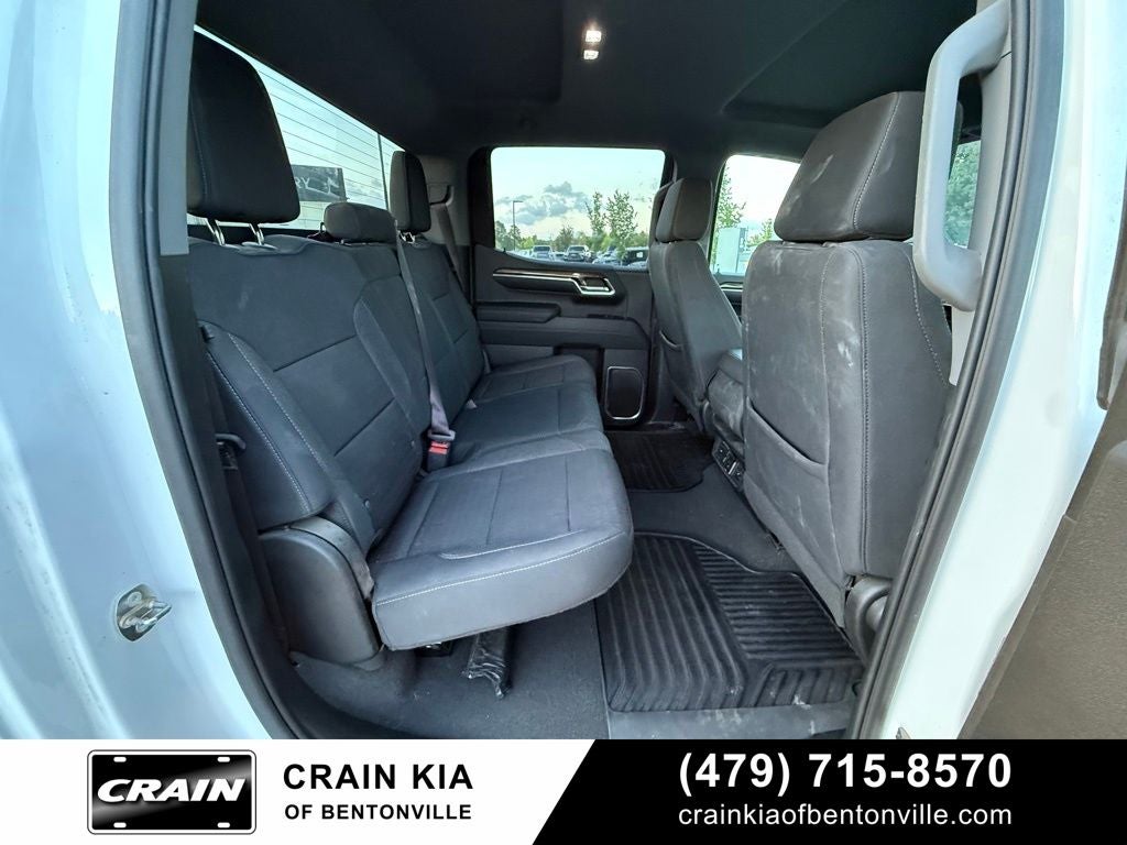 2023 Chevrolet Silverado 1500 LT - 4WD / CLEAN CARFAX / ONE OWNER