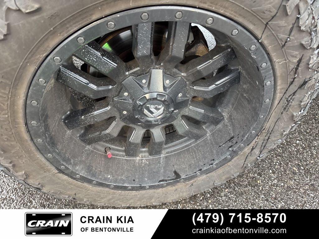 2016 Chevrolet Silverado 1500 LT - 4WD / LIFTED / WHEELS / TIRES