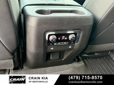 2024 GMC Yukon AT4 - 4WD / PANORAMIC SUNROOF / CLEAN CARFAX