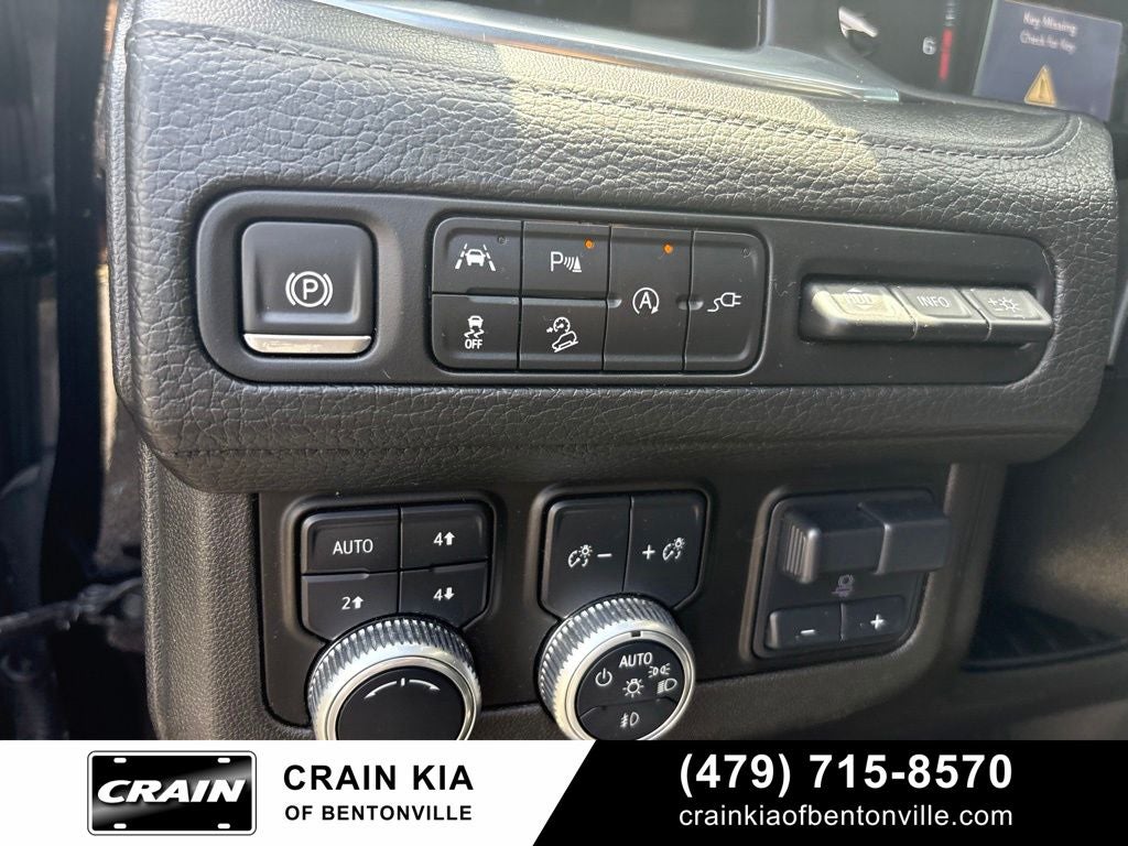 2021 GMC Yukon Denali - 4WD / PANORAMIC SUNROOF