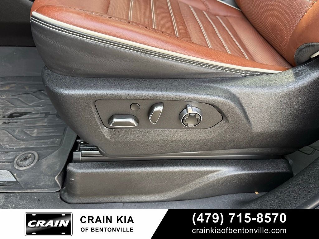 2023 GMC Yukon Denali Ultimate - 4WD / $95,545 MSRP / PANO ROOF / DVD