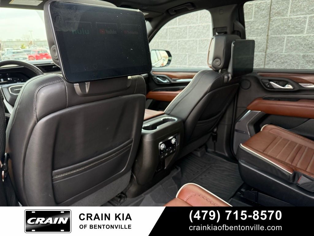 2023 GMC Yukon Denali Ultimate - 4WD / $95,545 MSRP / PANO ROOF / DVD