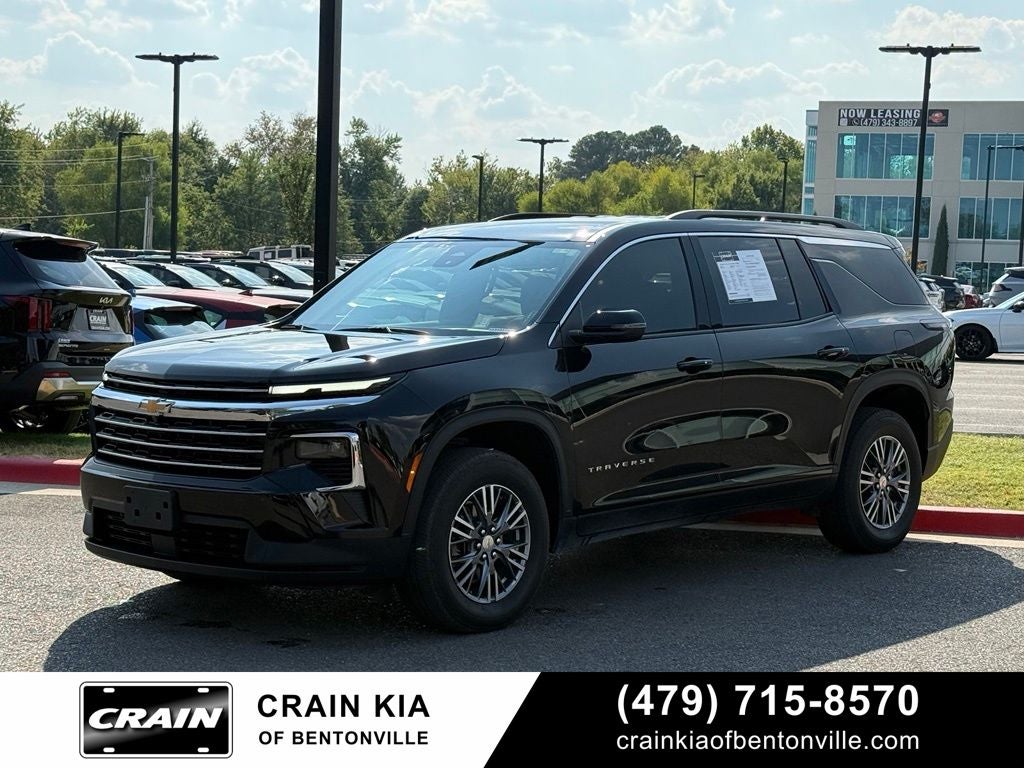 2025 Chevrolet Traverse LT - AWD / CLEAN CARFAX / ONE OWNER