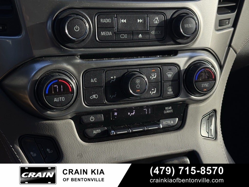 2019 Chevrolet Suburban LT - 4WD / SUNROOF / CLEAN CARFAX