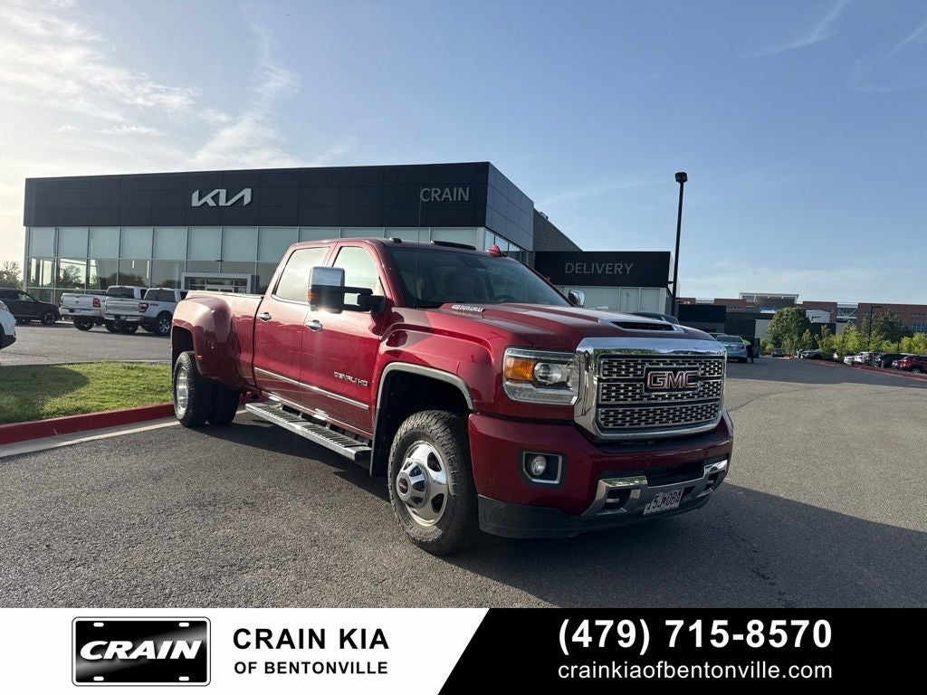 2018 GMC Sierra 3500HD Denali - 4WD / SUNROOF