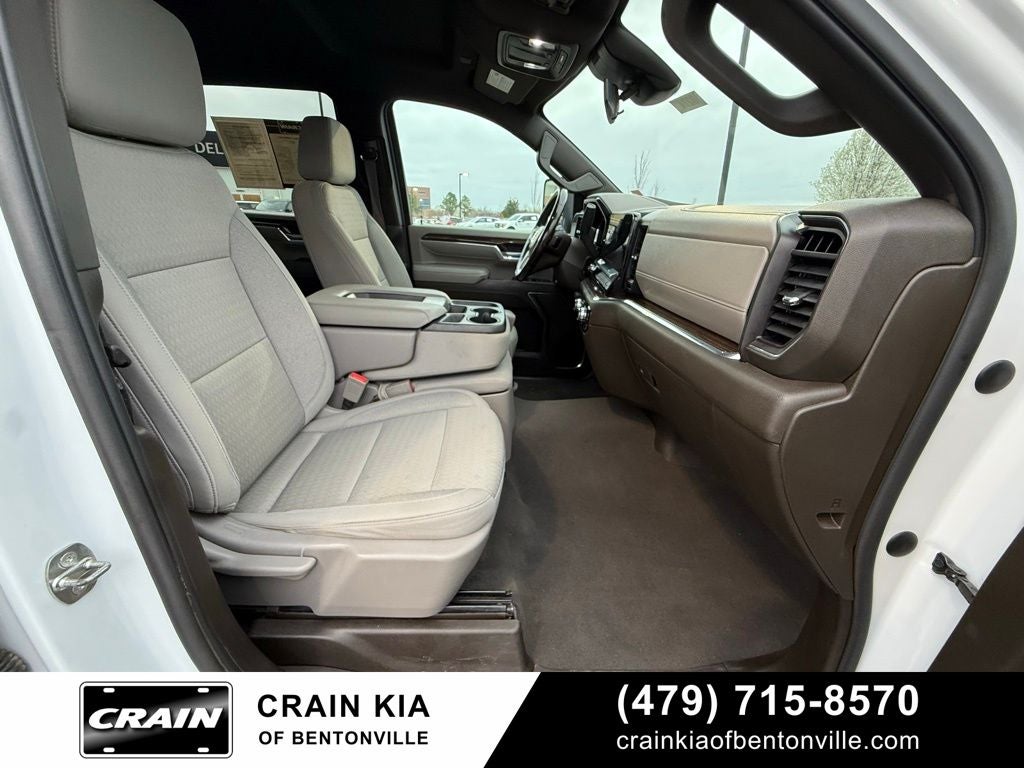 2024 GMC Sierra 2500HD SLE - 4WD / CLEAN CARFAX / ONE OWNER