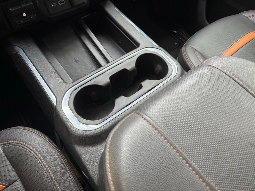 2023 GMC Sierra 2500HD AT4 - 4WD / SUNROOF / CLEAN CARFAX