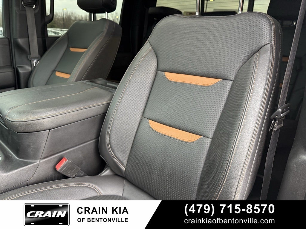 2023 GMC Sierra 2500HD AT4 - 4WD / SUNROOF / CLEAN CARFAX