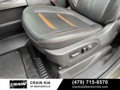 2023 GMC Sierra 2500HD AT4 - 4WD / SUNROOF / CLEAN CARFAX