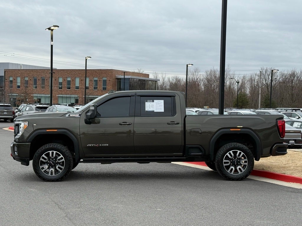 2023 GMC Sierra 2500HD AT4 - 4WD / SUNROOF / CLEAN CARFAX