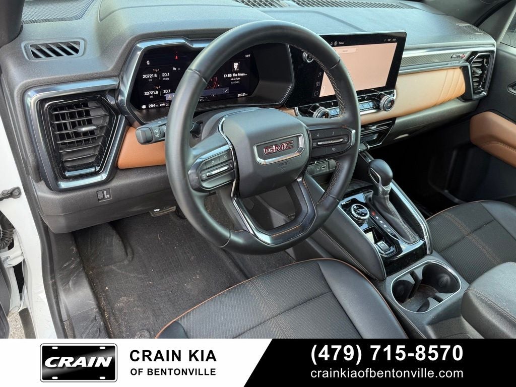 2024 GMC Canyon AT4 - 4WD / CLEAN CARFAX / ONE OWNER