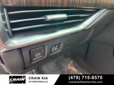 2019 Cadillac XT4 Premium Luxury - AWD / PANORAMIC SUNROOF / CLEAN CARFAX