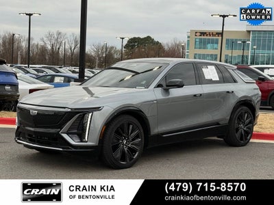 2024 Cadillac LYRIQ Sport - AWD / PANORAMIC SUNROOF / ONE OWNER