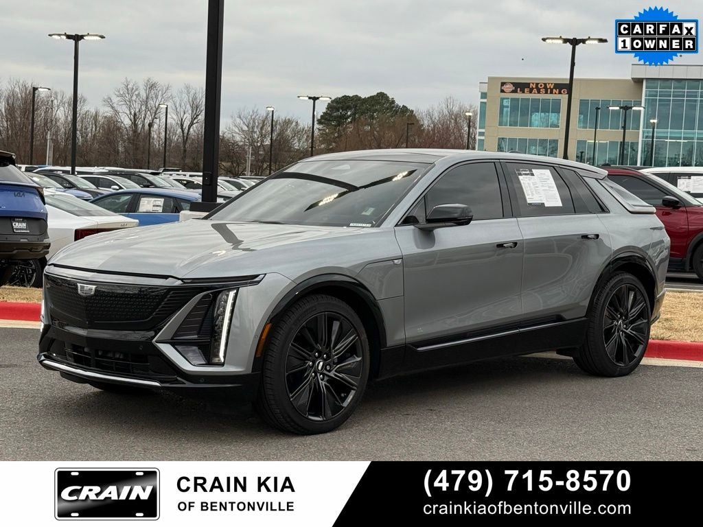 2024 Cadillac LYRIQ Sport - AWD / PANORAMIC SUNROOF / ONE OWNER