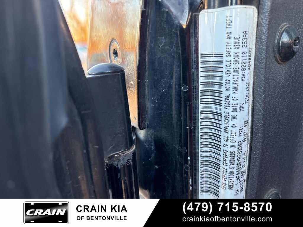 2000 Jeep Wrangler Sport - 4WD / CLEAN CARFAX