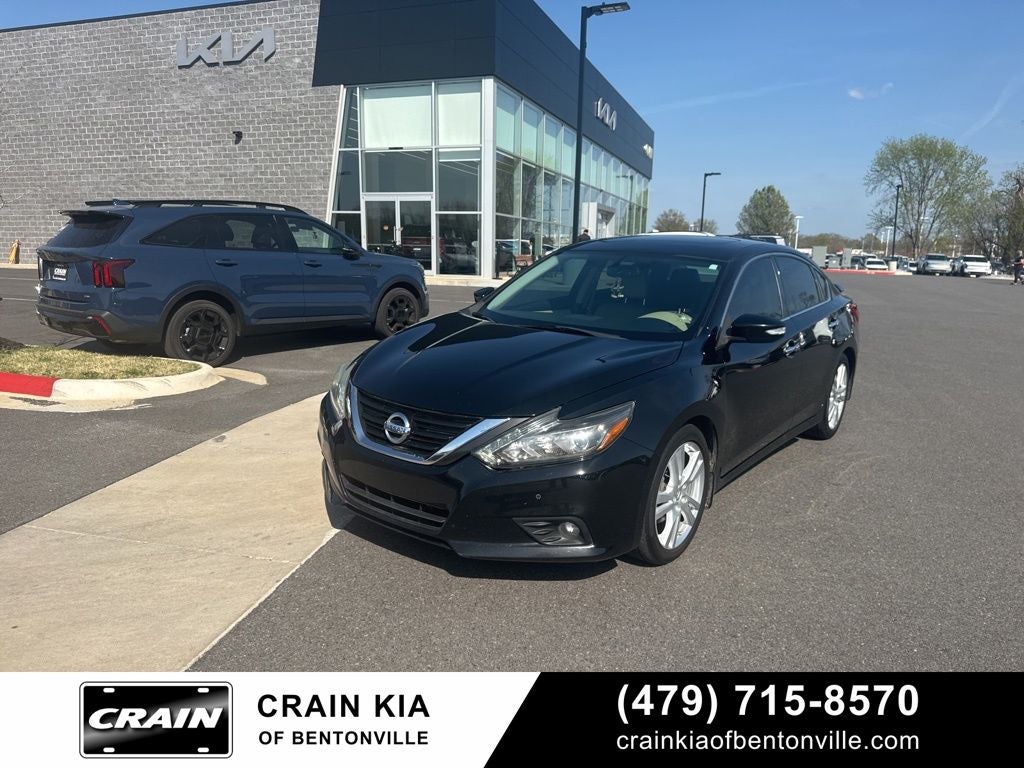 2017 Nissan Altima 3.5 SL - SUNROOF