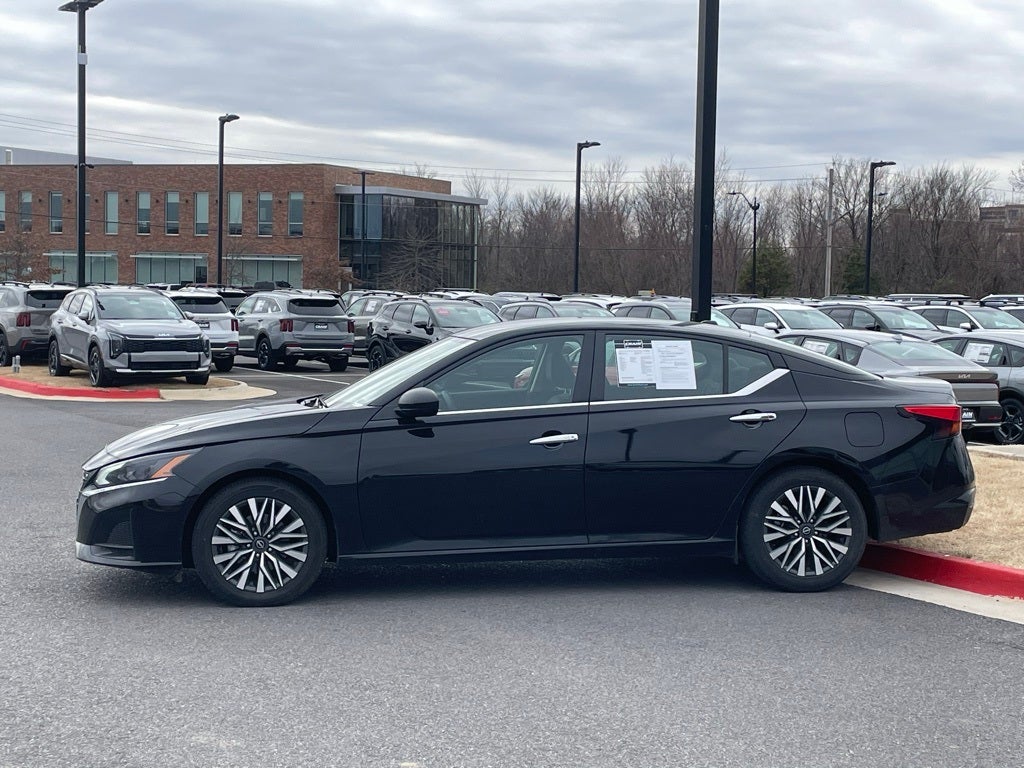 2024 Nissan Altima 2.5 SV - CLEAN CARFAX / ONE OWNER