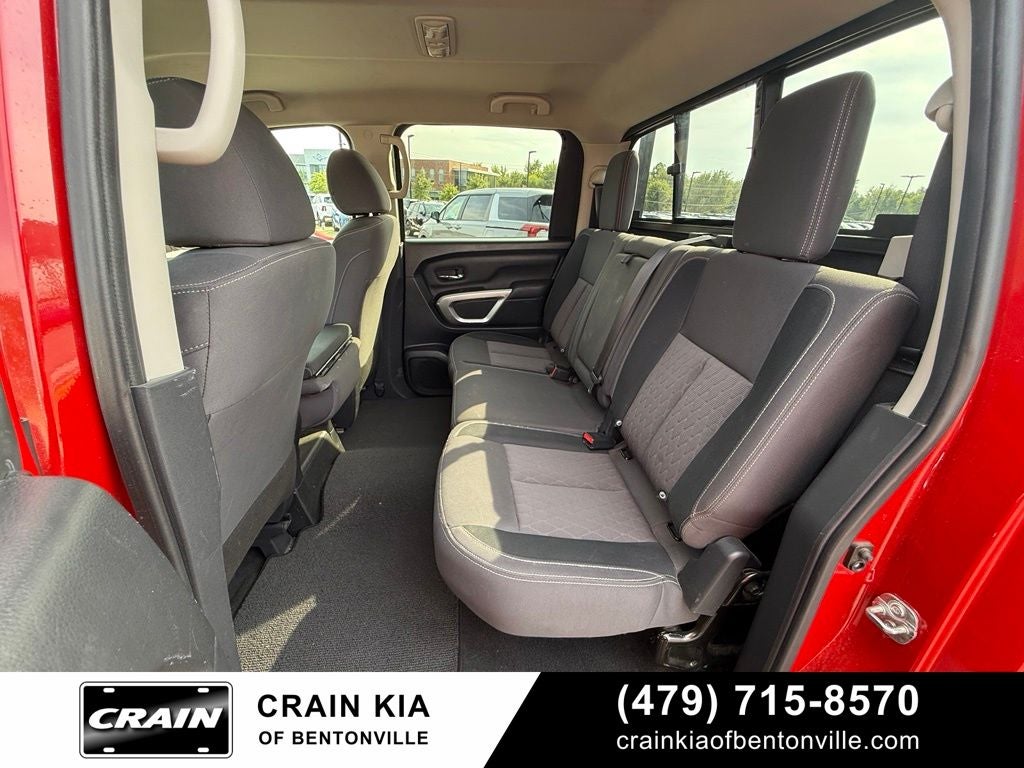 2022 Nissan Titan SV - 4WD