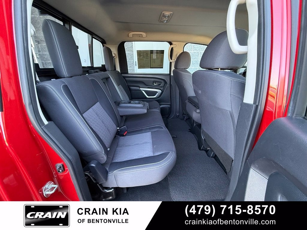 2022 Nissan Titan SV - 4WD