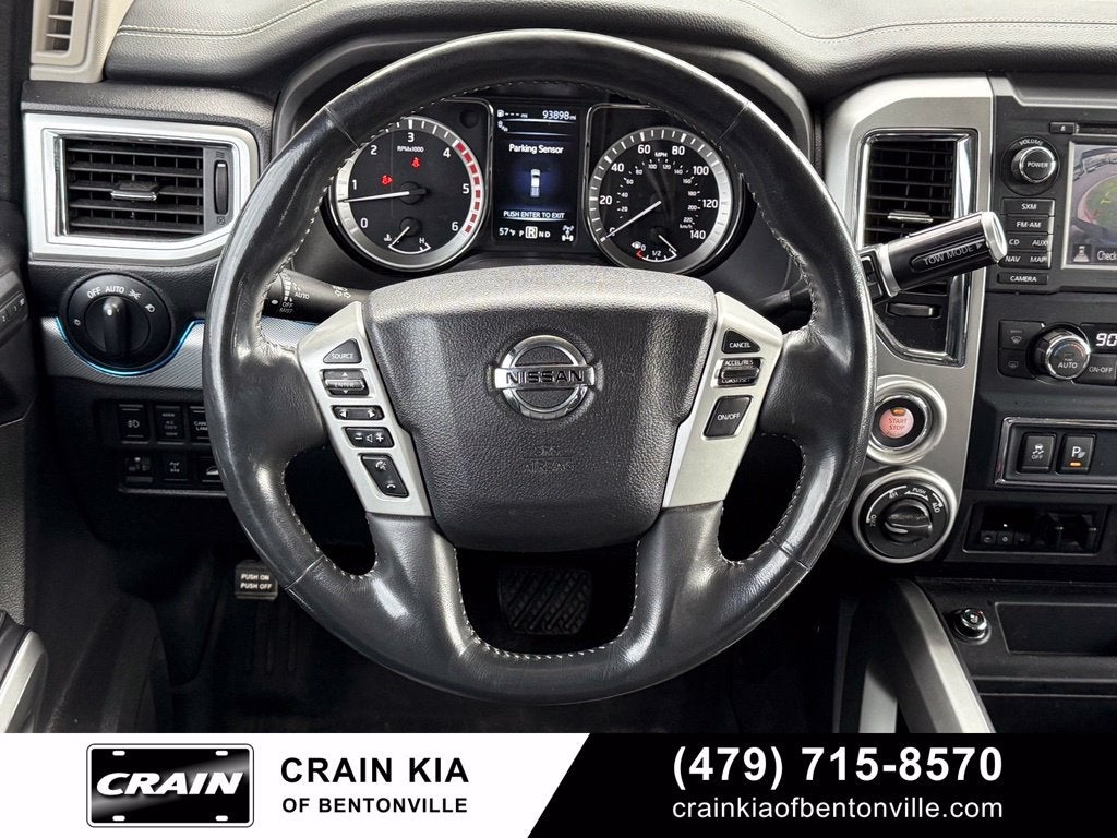 2017 Nissan Titan XD PRO-4X - 4WD / CLEAN CARFAX