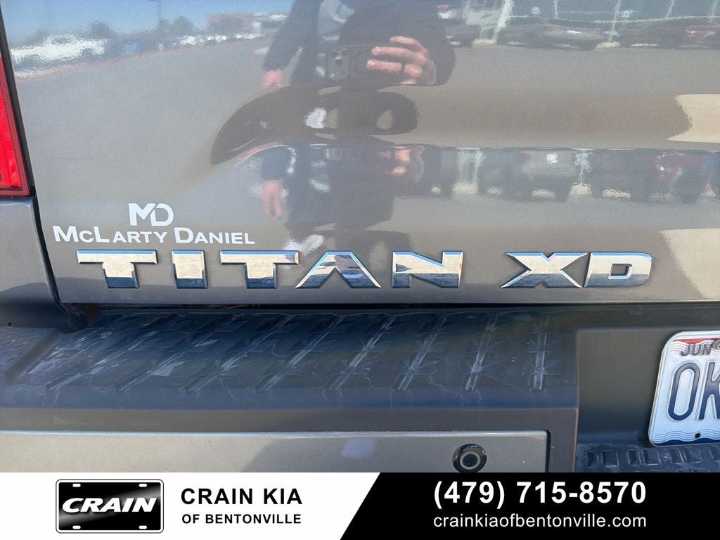 2019 Nissan Titan XD SV - 4WD / CLEAN CARFAX / ONE OWNER