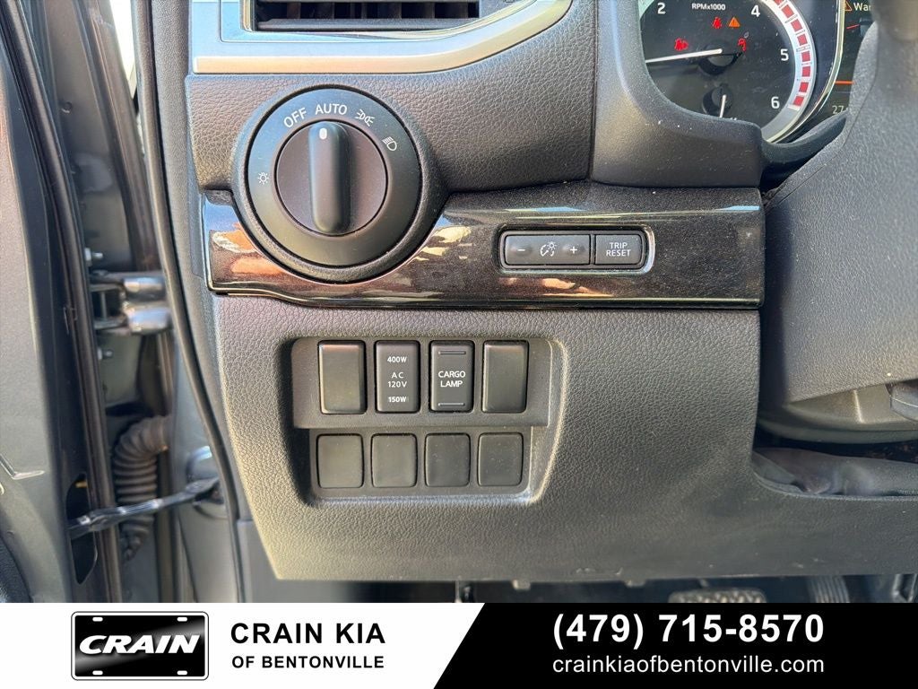 2019 Nissan Titan XD SV - 4WD / CLEAN CARFAX / ONE OWNER