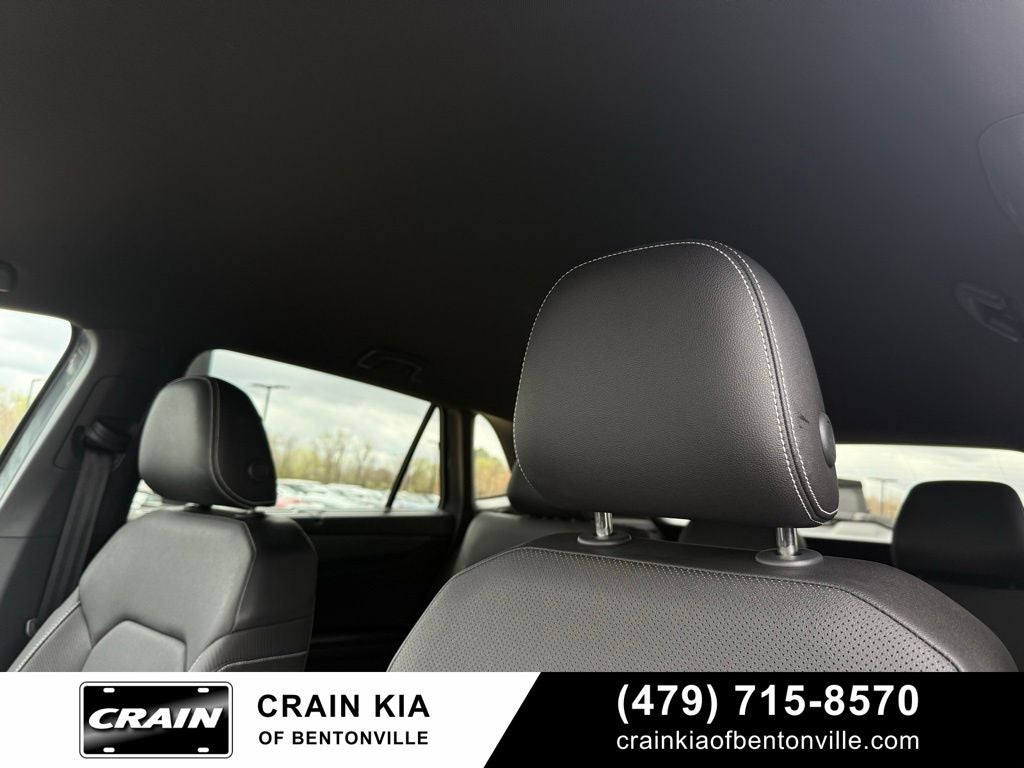 2025 Volkswagen Atlas Cross Sport 2.0T SE w/Technology - AWD / CLEAN CARFAX / ONE OWNER