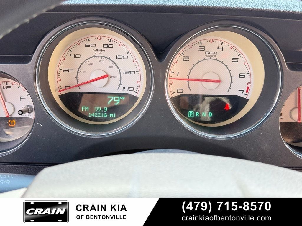 2013 Dodge Challenger SXT - CLEAN CARFAX HISTORY