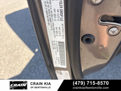 2013 Dodge Challenger SXT - CLEAN CARFAX HISTORY