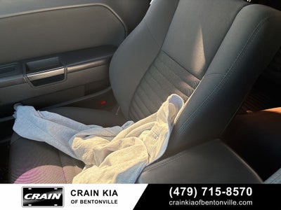 2013 Dodge Challenger SXT - CLEAN CARFAX HISTORY