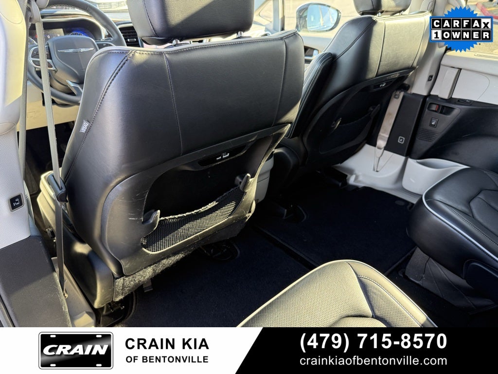 2023 Chrysler Pacifica Limited - PANORAMIC SUNROOF / CARFAX ONE OWNER