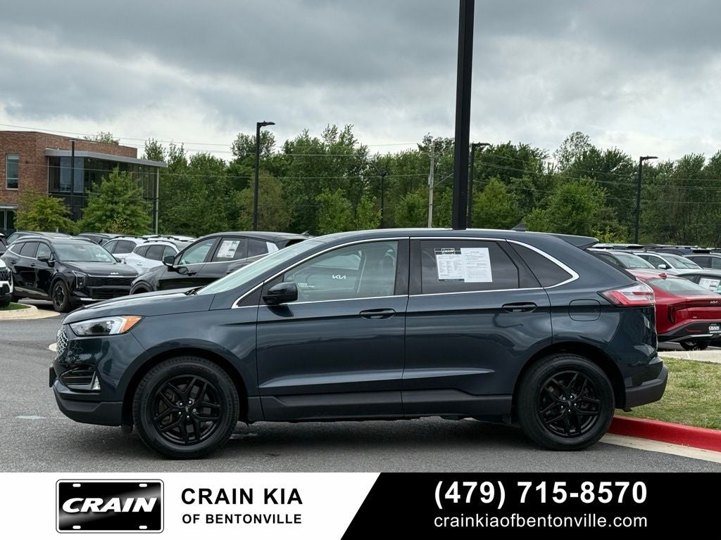 2024 Ford Edge SEL - AWD / PANORAMIC SUNROOF / ONE OWNER