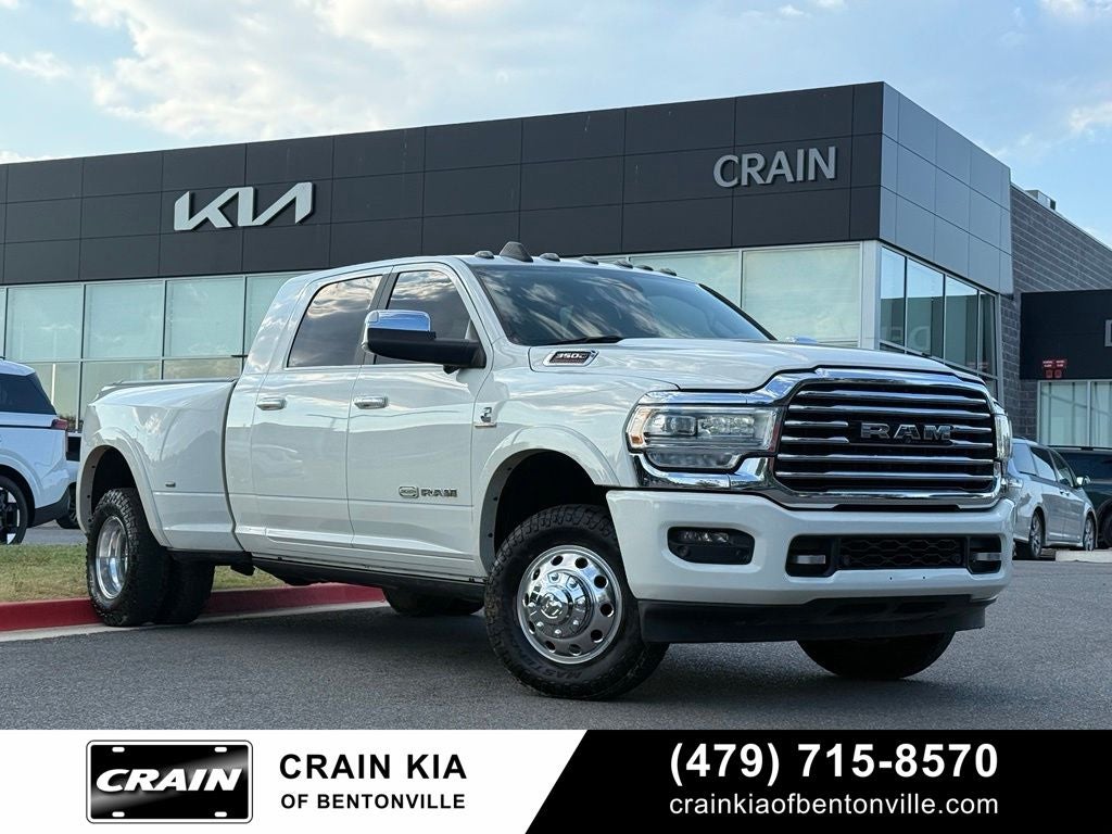 2022 RAM 3500 Limited Longhorn - 4WD / SUNROOF / DUALLY