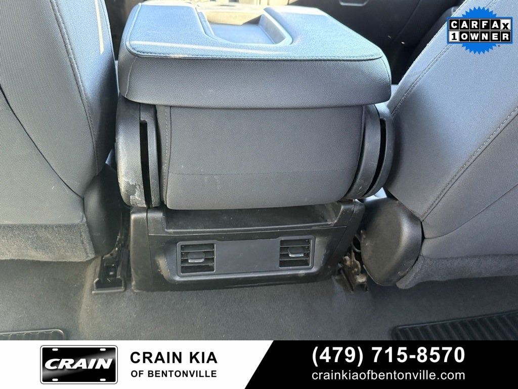 2022 Chevrolet Silverado 1500 Custom - 4WD / CLEAN CARFAX / ONE OWNER