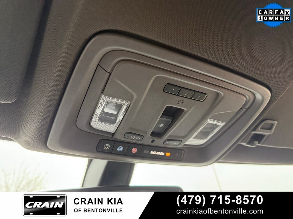 2021 GMC Sierra 1500 SLT - 4WD / CARFAX ONE OWNER