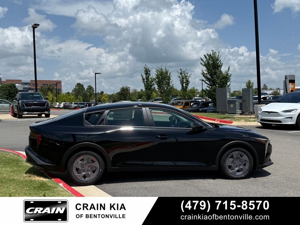 2026 Kia K4 LX