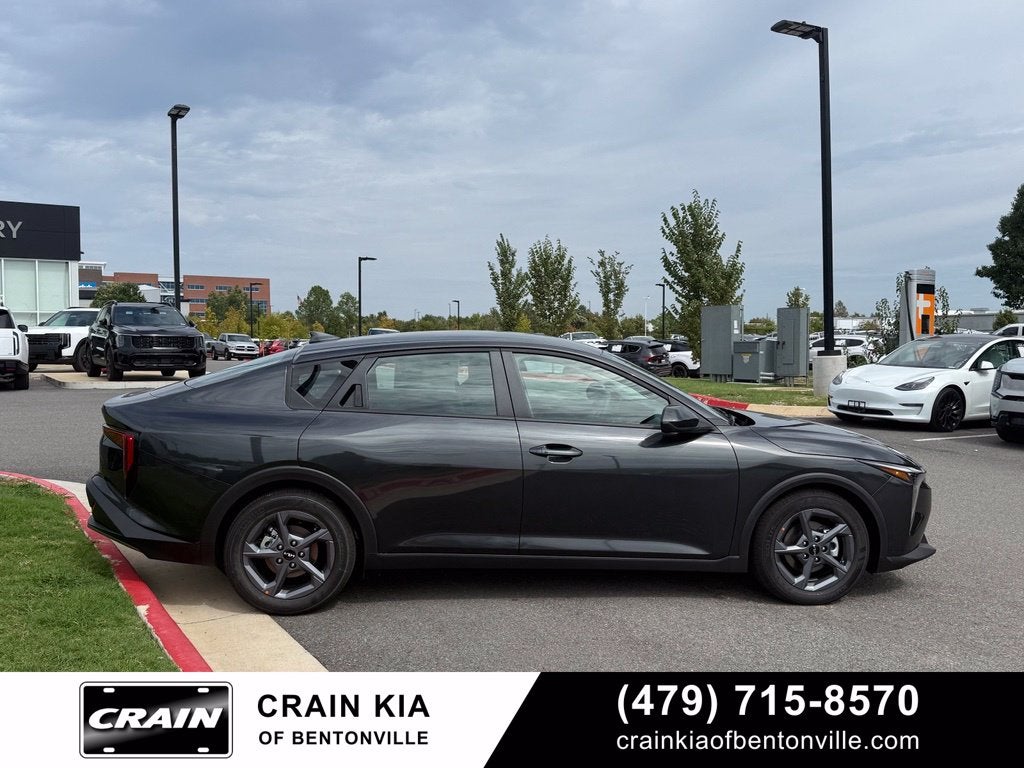 2026 Kia K4 LXS