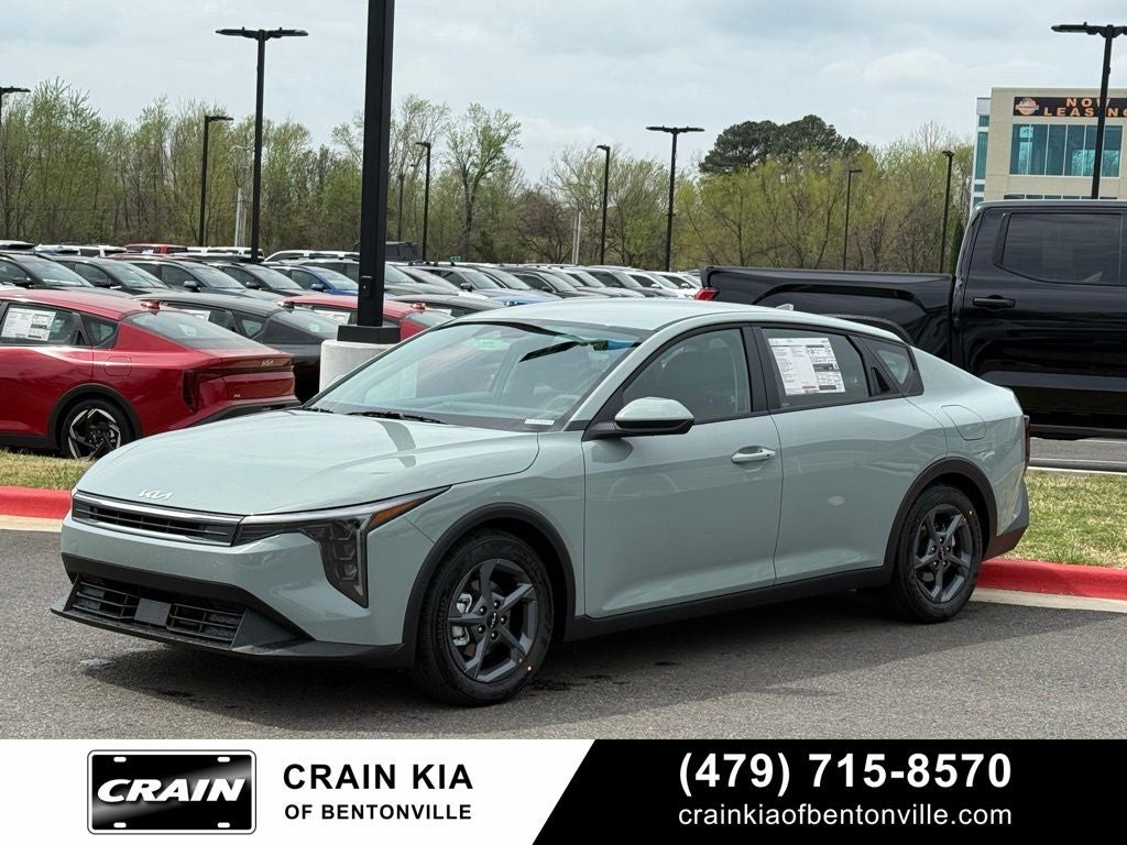 2026 Kia K4 LXS
